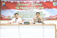 Wakapolres Sumenep Kompol Masyhur Ade mendampingi Tim Itwasda Polda Jatim saat pelaksanaan Audit Kinerja Tahap II Tahun Anggaran 2025 di Aula Sanika Satyawada, Senin (3/11/2025).