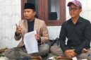 Kuasa hukum Bang Alief, Kamarullah, saat membeberkan 22 nama oknum diduga terlibat kasus Fraud Bank Jatim Sumenep.