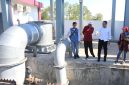 Petugas Dinas Sumber Daya Air dan Bina Marga (DSDABM) Surabaya mempercepat penyelesaian proyek rumah pompa dan drainase di sejumlah titik kota.