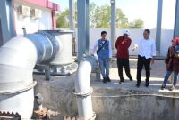 Petugas Dinas Sumber Daya Air dan Bina Marga (DSDABM) Surabaya mempercepat penyelesaian proyek rumah pompa dan drainase di sejumlah titik kota.