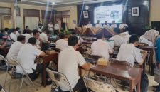 Kepala Diskominfo Sumenep Indra Wahyudi membuka kegiatan Bimtek Deteksi dan Penanganan Insiden Siber di Aula Kantor Diskominfo Sumenep.