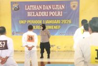 Personel Polres Sumenep mengikuti Ujian Beladiri Polri di Gedung KONI Desa Pabian, Kecamatan Kota Sumenep, sebagai syarat kenaikan pangkat periode 1 Januari 2025.