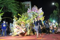 Penampilan beragam kesenian tradisional dan parade budaya di sepanjang GOR Mastrip hingga SMK Negeri 2 Kota Probolinggo.