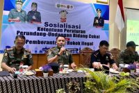 Sosialisasi ketentuan cukai kepada camat, lurah, dan Satpol PP di Paseban Sena, Kota Probolinggo.