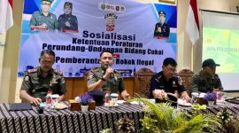 Sosialisasi ketentuan cukai kepada camat, lurah, dan Satpol PP di Paseban Sena, Kota Probolinggo.