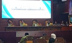 Wabup Probolinggo Sampaikan Jawaban Eksekutif atas PU Fraksi DPRD Terkait Raperda APBD 2026