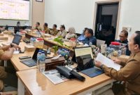 Kepala Bappeda Sumenep, Arif Firmanto, memaparkan capaian pertumbuhan ekonomi daerah.