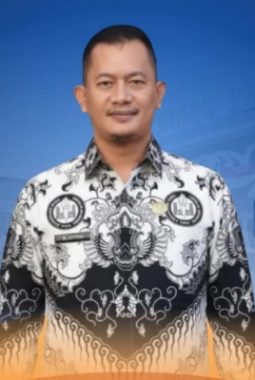 H. Patoni, M.Pd., M.M. Dinobatkan Sebagai Pegawai Berkinerja Terbaik di Kabupaten Purwakarta Tahun 2025
