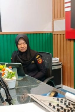 Maraknya Rokok Ilegal hingga Ponsel Terblokir Dibedah di Podcast Bromo FM