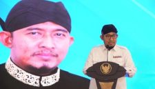 Bupati Sumenep Achmad Fauzi Wongsojudo saat memberikan imbauan kewaspadaan bencana kepada masyarakat.