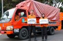 Proses pelepasan bantuan kemanusiaan Pemkot Surabaya untuk korban banjir dan longsor di Sumatera.