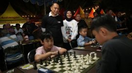 Peserta Cap Kapal Checkmate FIDE Rated International Chess Tournament di Surabaya.