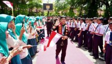 Reyno Felix Altair Hidayat, siswa MTsN 3 Banyuwangi, berhasil meraih Medali Perak pada ajang International Junior Science Olympiad (IJSO) 2025 yang digelar di Rusia.