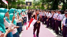 Reyno Felix Altair Hidayat, siswa MTsN 3 Banyuwangi, berhasil meraih Medali Perak pada ajang International Junior Science Olympiad (IJSO) 2025 yang digelar di Rusia.