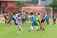 Delegasi Tranmere Rovers FC dan pejabat Pemkot Surabaya saat audiensi di Balai Kota.