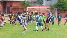 Delegasi Tranmere Rovers FC dan pejabat Pemkot Surabaya saat audiensi di Balai Kota.