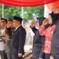 Upacara peringatan Hari Anti Korupsi Sedunia 2025 berlangsung di Stadion Bayuangga Kota Probolinggo, Selasa (9/12), dipimpin Kajari Kota Probolinggo Lilik Setiyawan.