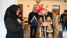 Dubes Rusia Sergei Gennadievich Tolchenov saat bertemu Bupati Banyuwangi Ipuk Fiestiandani di Pendopo Sabha Swagata.