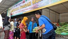 kondisi harga dan ketersediaan kebutuhan pokok menjelang Natal dan Tahun Baru.