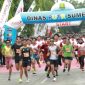 Peserta Sumenep Sun Run 2025 di kawasan Taman Potre Koneng, Minggu (14/12/2025).