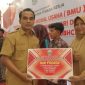 Pemerintah Kabupaten Bangkalan melalui Disperinaker menyalurkan Bantuan Modal Usaha bersumber dari DBH-CHT Tahun 2025 kepada pelaku Industri Kecil dan Menengah (IKM).