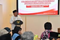 Wakil Bupati Sumenep KH. Imam Hasyim saat memberikan sambutan pada kegiatan Safari Kerukunan di Aula Bappeda Sumenep.
