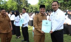 Pemkab Bangkalan Serahkan SK PPPK Paruh Waktu, Bupati Tegaskan Tidak Ada Pemotongan Gaji