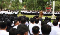 Pemkab Bangkalan Serahkan 1.988 SK PPPK Paruh Waktu Tenaga Pendidikan