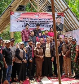 Launching Panen Perdana Kolam Ikan BAPEKSI di Wanayasa, Diresmikan Ketua Umum DPP TB Hasanuddin