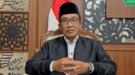 Bupati Pamekasan KH. Kholilurrahman.