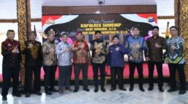 Foto bersama pada acara pisah sambut Kapolres Sumenep di Pendopo Agung Keraton Sumenep, Kamis (15/1/2026).