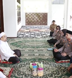 Perkuat Harmoni, Kapolres Sumenep Silaturahmi ke Ponpes Al-Amien Prenduan