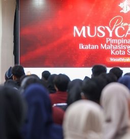Hadiri Muscab IMM UMSURA, Wali Kota Eri Cahyadi Dorong Pemuda Berperan Aktif Bangun Surabaya