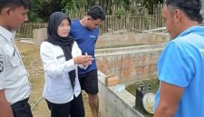 Warga binaan Rutan Kelas IIB Sumenep mengikuti pelatihan pemijahan ikan lele sebagai bagian dari program pembinaan kemandirian.