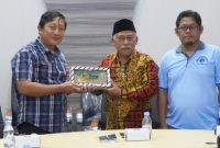 Jajaran Diskominfo Kabupaten Bangkalan menerima kunjungan kerja DPRD Kabupaten Tulungagung Komisi D di ruang Command Center, Jumat (30/1/2026).