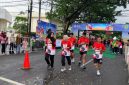 Ribuan peserta mengikuti RS Baghraf Health Care (BHC) Run 2026 dengan titik start di depan RS BHC, Kabupaten Sumenep, Minggu (8/2/2026).