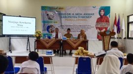 Tim Promosi Kesehatan RSUD dr. H. Moh. Anwar Sumenep memberikan penyuluhan kesehatan kepada siswa Sekolah Luar Biasa (SLB) di Kecamatan Saronggi.