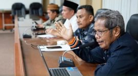 Rapat kerja Bapemperda DPRD Kabupaten Purwakarta membahas hasil harmonisasi tiga Raperda inisiatif bersama Kanwil Kemenkumham Jawa Barat, Kamis (20/2/2026).