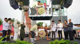 Wali Kota Probolinggo membuka Ramadan Fest, War Takjil, dan Pasar Murah 2026 di Sentra Wisata Kuliner GOR Ahmad Yani, Sabtu (21/2/2026).