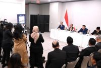 Menteri ESDM Bahlil Lahadalia menyampaikan keterangan pers di Washington D.C., Amerika Serikat, Jumat (20/2/2026). (Foto: BPMI Setpres)