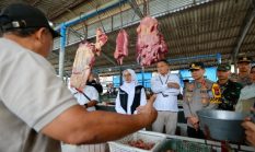 Bupati Ipuk dan Forkopimda Pantau Harga Bapok di Pasar Blambangan, Sejumlah Komoditas Naik