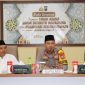 Kapolres Sumenep AKBP Anang Hardiyanto menyampaikan sambutan saat kegiatan silaturahmi dan buka puasa bersama tokoh agama serta organisasi mahasiswa di Aula Mapolres Sumenep, Jumat (27/2/2026).