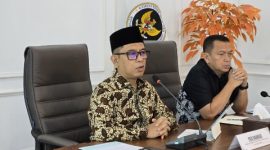 Dirjen Bina Penyelenggaraan Haji dan Umrah Puji Raharjo memimpin rapat koordinasi lintas kementerian membahas mitigasi dampak konflik Timur Tengah terhadap perjalanan jemaah umrah, di Jakarta, Selasa (3/3/2026).