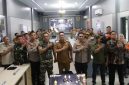 Rapat Koordinasi Lintas Sektoral Operasi Ketupat Semeru 2026 digelar di Ruang Harmoni Polres Lumajang, Selasa (10/3/2026), guna memperkuat sinergi antarinstansi dalam pengamanan arus mudik dan perayaan Idulfitri di Lumajang.