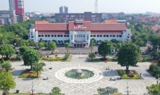 Pemkot Surabaya Targetkan THR Cair Paling Lambat Pekan Depan