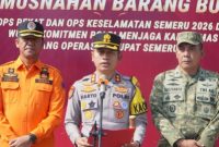 Kapolres Pasuruan AKBP Harto Agung Cahyono usai memimpin apel gelar pasukan Operasi Ketupat Semeru 2026 di halaman Mapolres Pasuruan sebagai tanda kesiapan pengamanan Idulfitri 1447 Hijriah.