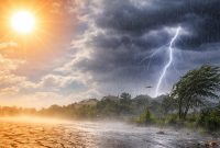 Ilustrasi cuaca ekstrem saat masa pancaroba yang ditandai perubahan cuaca cepat dari panas terik menjadi hujan lebat disertai angin kencang.