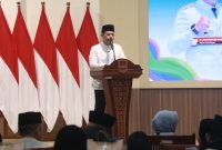 Bupati Probolinggo Mohammad Haris memberikan arahan kepada para kepala desa dalam kegiatan penguatan dan sinergitas program kerja menuju desa inovatif berdaya saing di Auditorium Madakaripura Kantor Bupati Probolinggo, Jumat (13/3/2026).