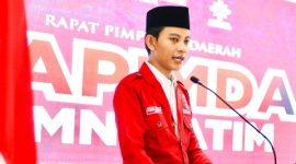 Ketua DPD GMNI Jawa Timur Hendra Prayogi menyampaikan pernyataan sikap terkait kasus penyiraman air keras terhadap aktivis Andrie Yunus serta meminta aparat penegak hukum mengusut tuntas pelaku.