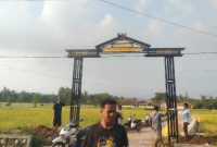 Gapura Pocang Timur setelah dipasang.